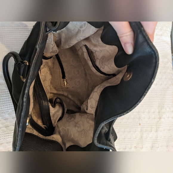 Michael Kors Hamilton Bag - Picture 6 of 7